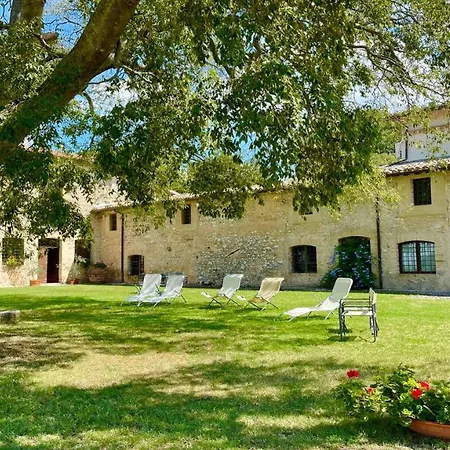 Farm stay Exclusive Pool-open Year-spoleto Biofarm-slps 8-village Shops, Bar1 Km 5