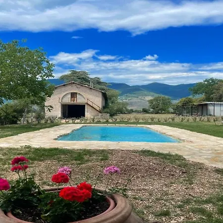 Farm stay Exclusive Pool-open Year-spoleto Biofarm-slps 8-village Shops, Bar1 Km 5 *